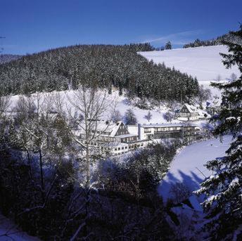 Land- Und Kurhotel Tommes Nordenau Bagian luar foto